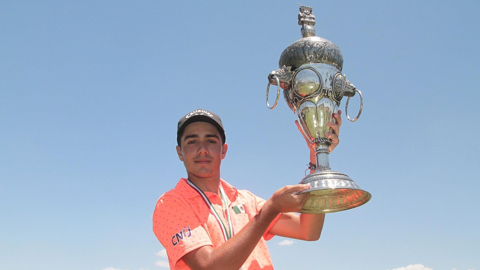Antonio Safa trophy