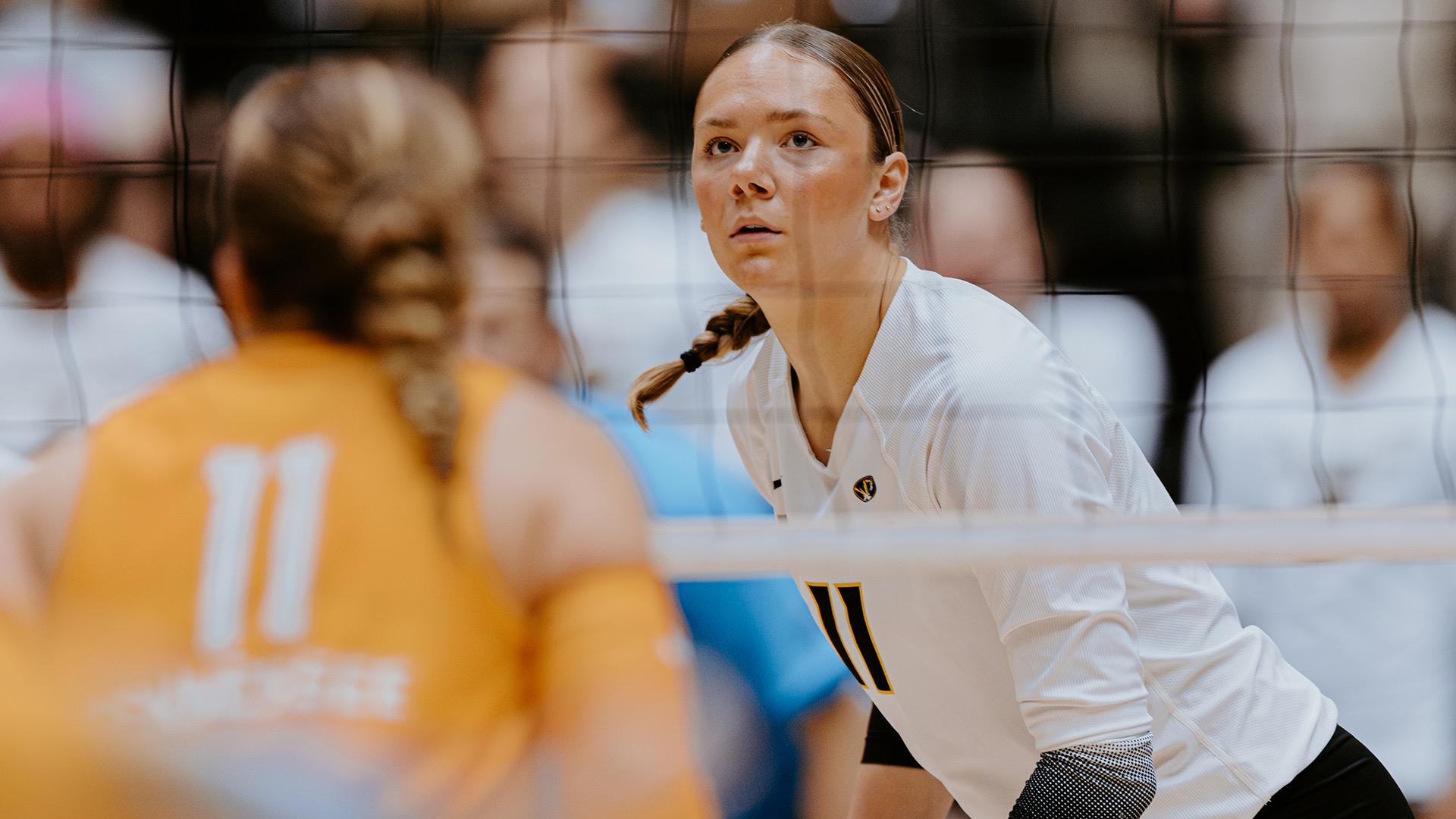 Madilyn Sell_2023_BANNER_MIZZOUVB_2023_20231025_VB_vsTennessee--9